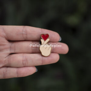 Pin Coração Coreano