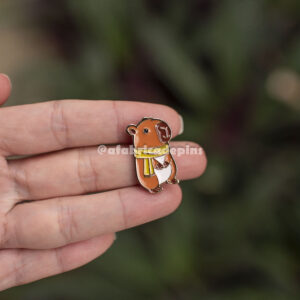 Pin Capivara Cachecol - CAPI CACHECOL