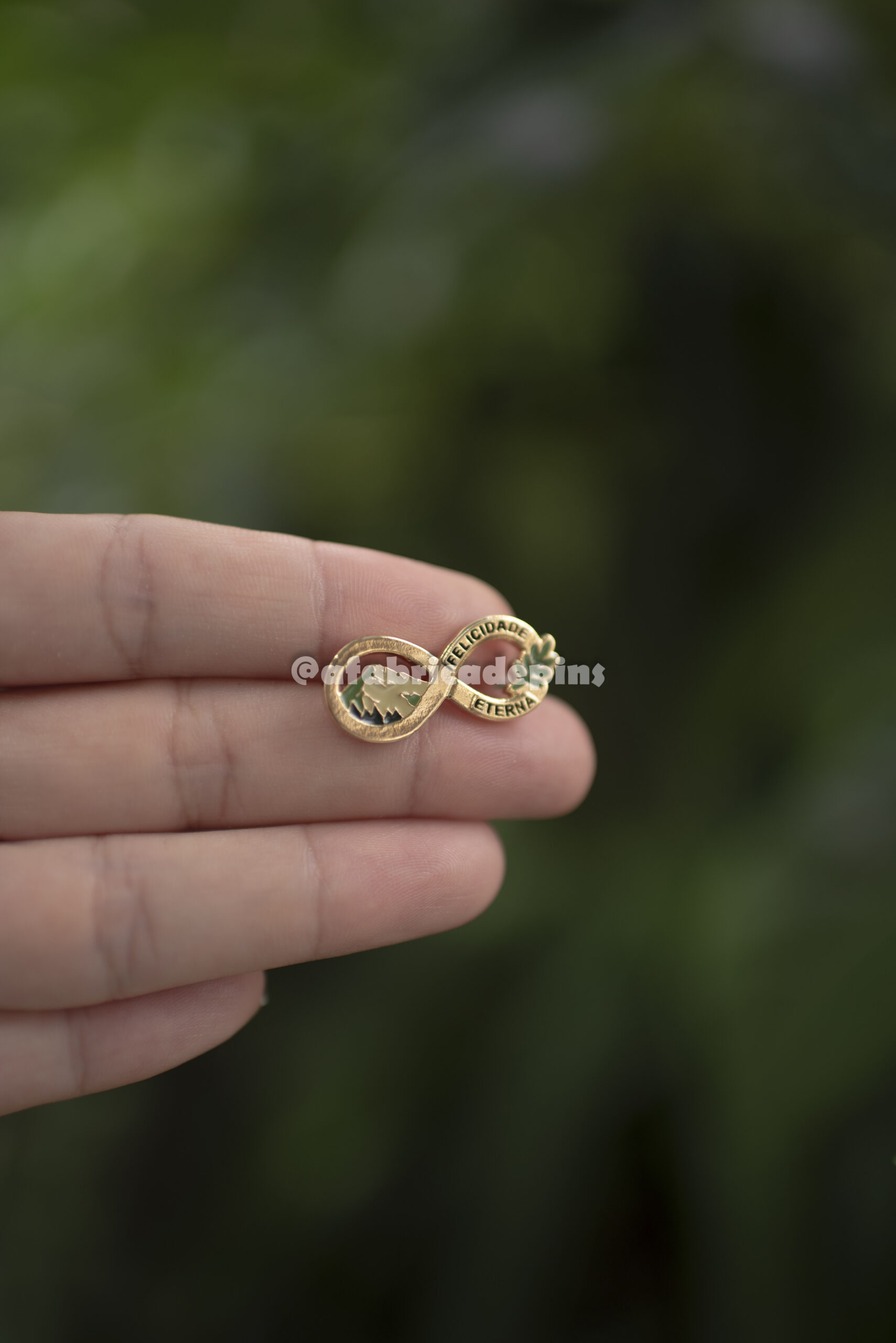 '' Pin Monte Felicidade Eterna - Congresso JW 2026 *PRÉ VENDA* - Imagem 2